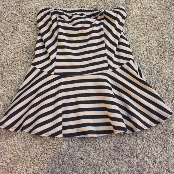 Strapless peplum top