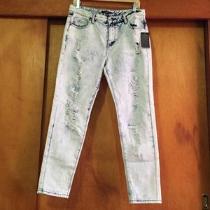 Forever 21 Ripped Boyfriend Jeans