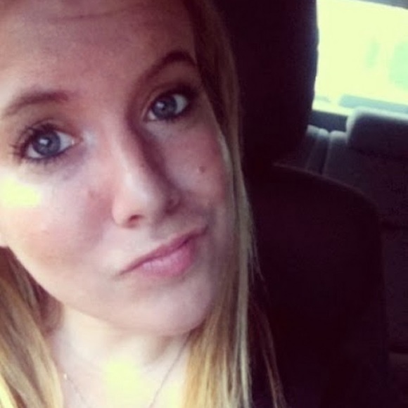 Meet your Posher, Samantha - Picture 1 of 1