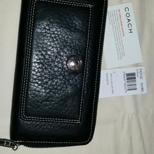 Gorgeous Soft Pebble Leather Coach Wallet