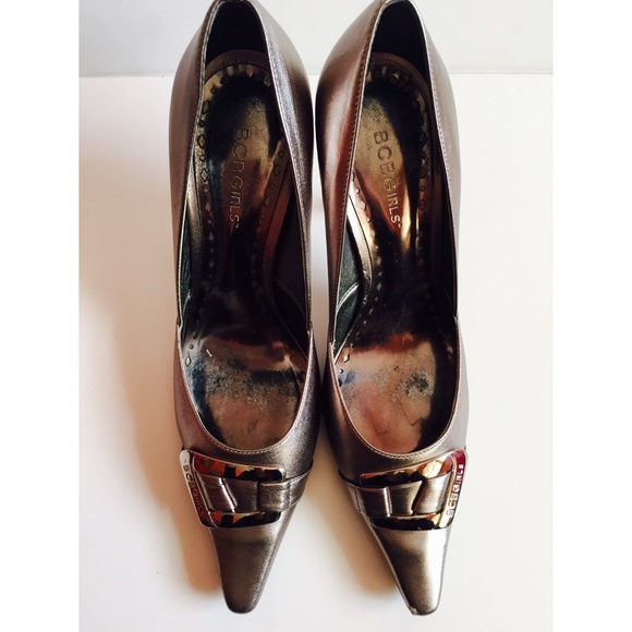 BCBG metallic heels! - Picture 3 of 4