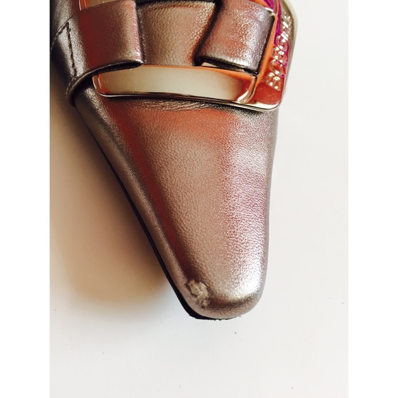 BCBG metallic heels! - Picture 4 of 4