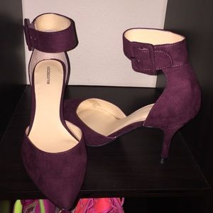 liz claiborne burgandy heels