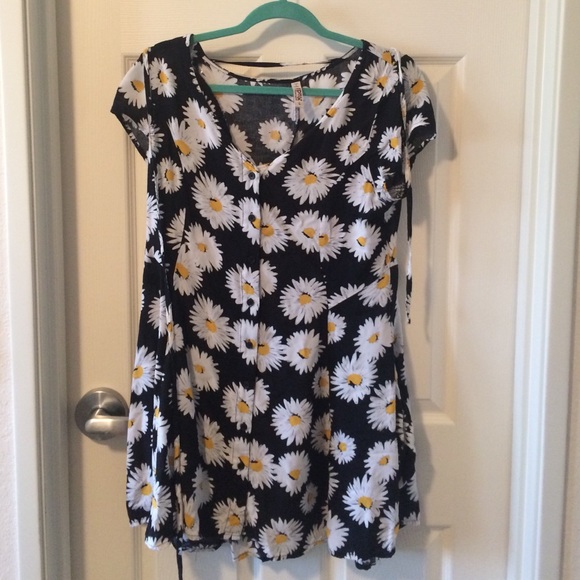 Flowy daisy dress