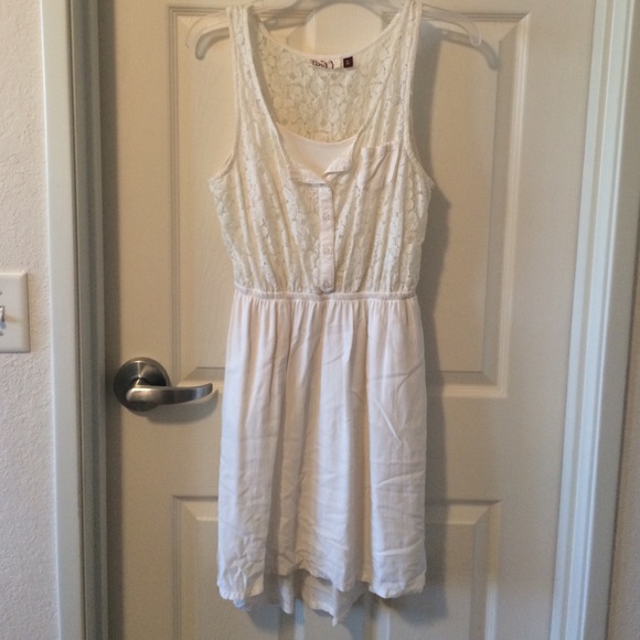 White lace slight high low dress
