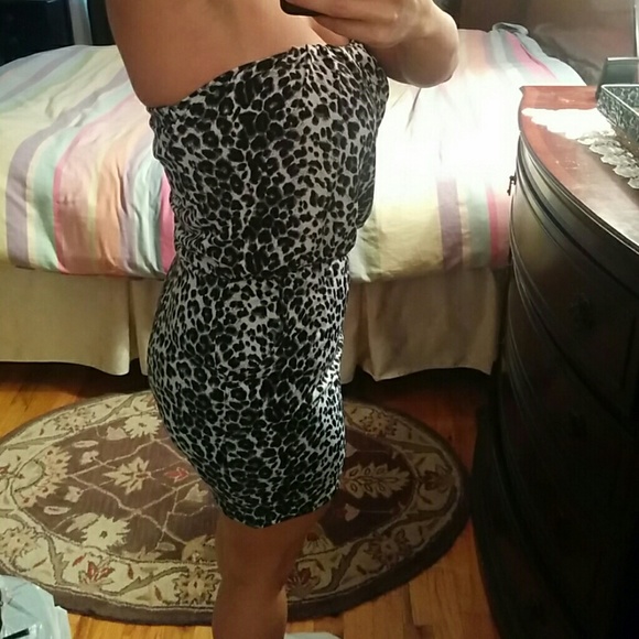 Cheetah dress - Picture 3 of 3