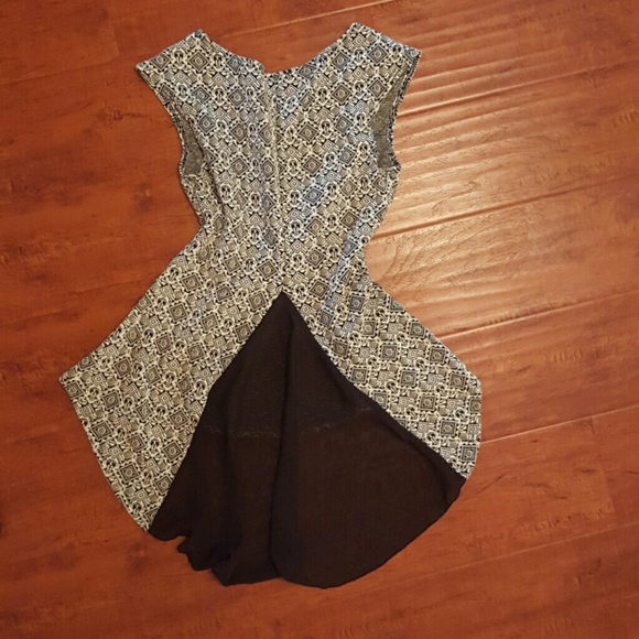 Elegant top - Picture 2 of 4