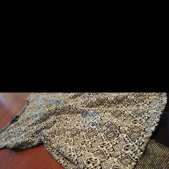 Elegant top - Picture 4 of 4