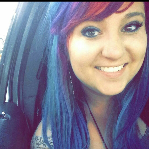 Meet your Posher, Anna - Picture 1 of 1