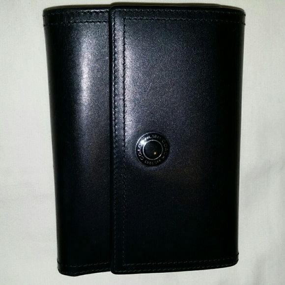 Black leather Coach wallet