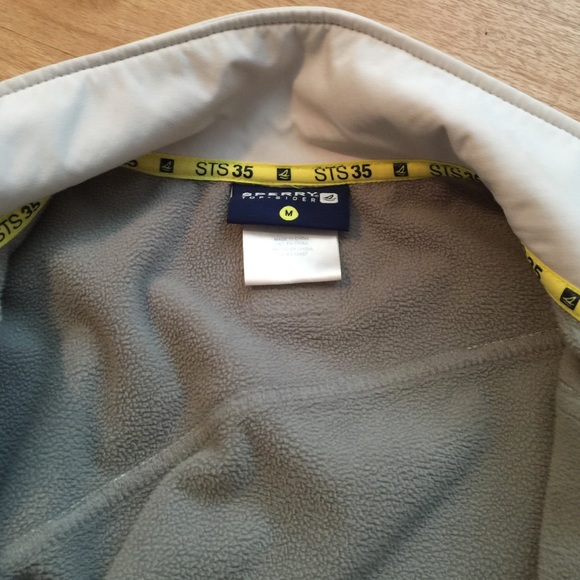💋💋STS 35 Sperry jacket💋💋 - Picture 3 of 4