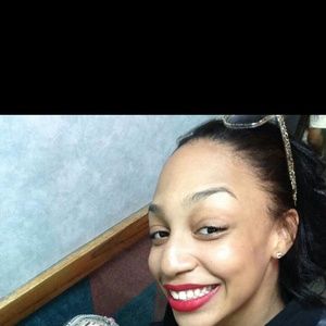 Meet your Posher, Jenellie