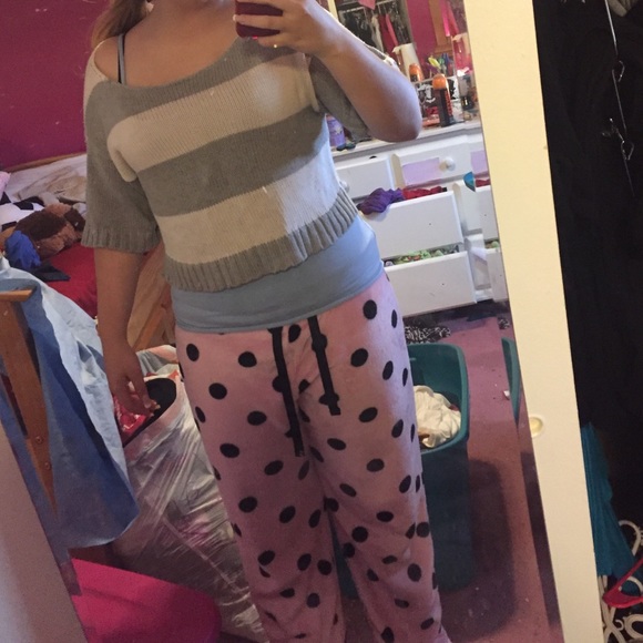 Grey and white half sleeve sweater