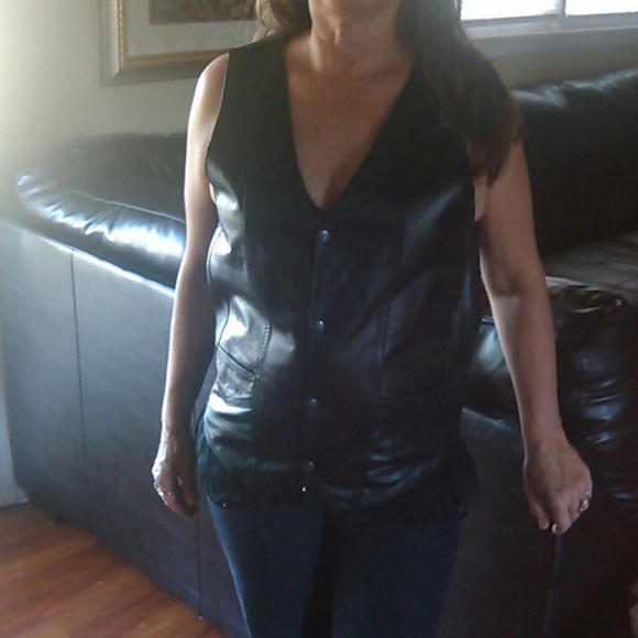 100% leather vest - Picture 2 of 2