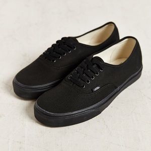 📦SHIP TOMORROW📦 ALL BLACK AUTHENTIC VANS