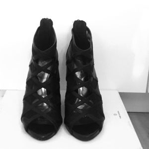 Crisscross mesh black wedges by Aldo