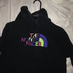 North face pull over hoodie