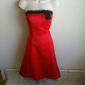 $$ Last chance! Red strapless dress size 3/4 $$