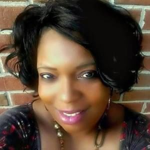 Meet your Posher, Tonya