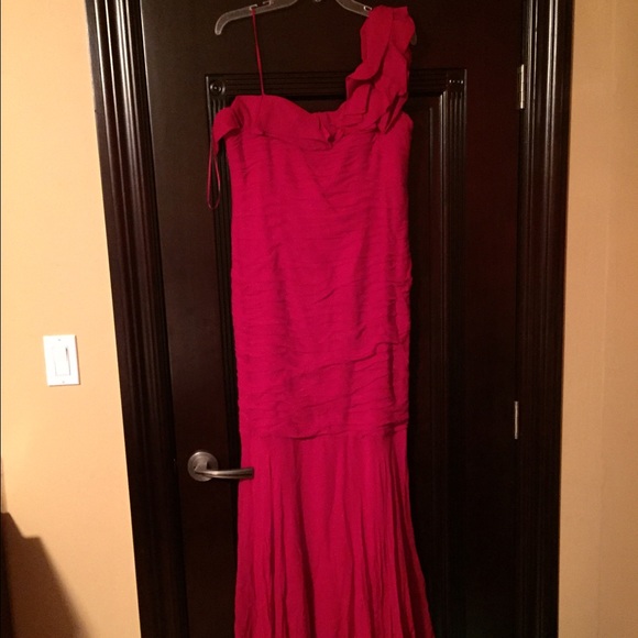 New Teri Jon dress for women size 16 %100 silk