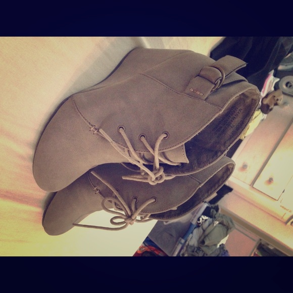 Ankle boots