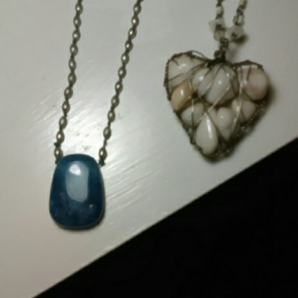 Bundle 4 necklaces - Picture 2 of 4