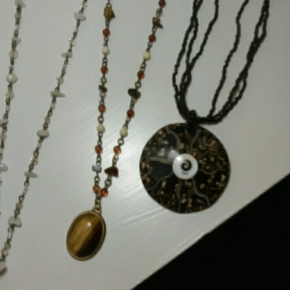 Bundle 4 necklaces - Picture 3 of 4