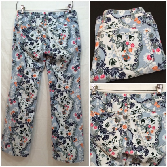 Blue and white floral print pants - Fei - Picture 3 of 4