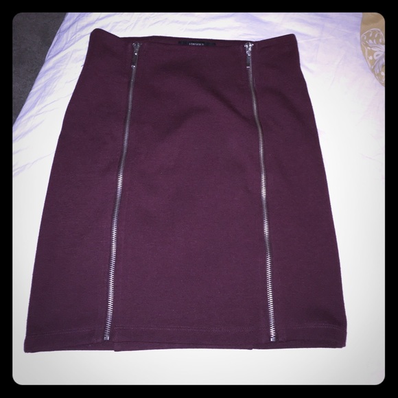 NWOT SEXY MAROON SKIRT