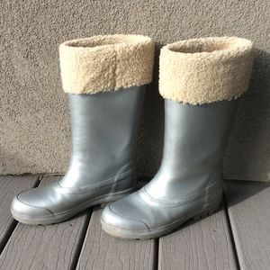 Waterproof Uggs! Size 8.0 Women