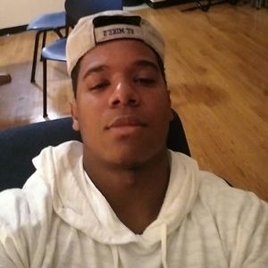 Meet your Posher, Carlos