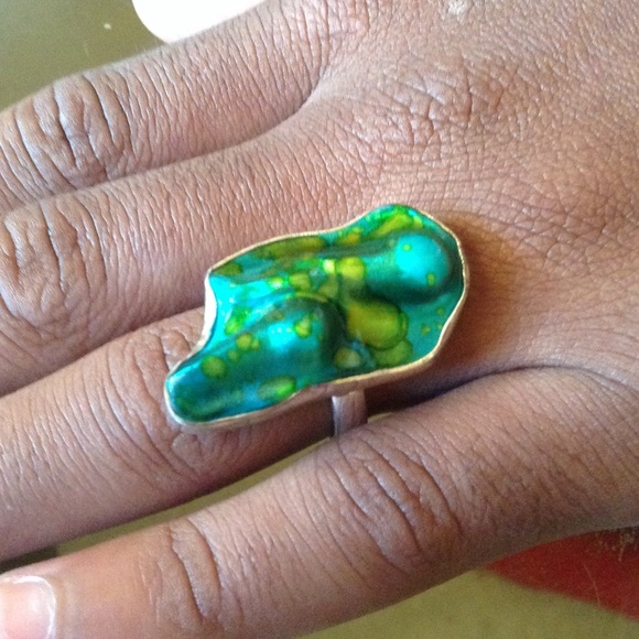 SNAKE SHELL RING. ❤️ ❤️ PRICE DROPS ❤️❤️❤️ - Picture 2 of 2