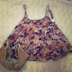 🌸 Floral Tank Top 🌸