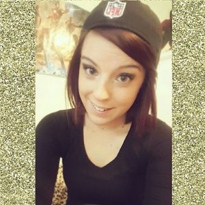 Meet your Posher, Kacie