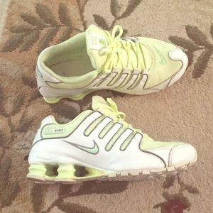 Size 8 Nike shocks
