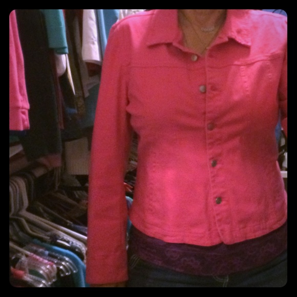 PRICE DROP!! 🎀 Pink Denim Stretch Jacket