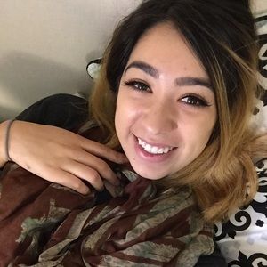 Meet your Posher, Devina