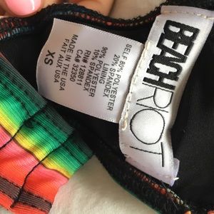 Brand new top from beach riot