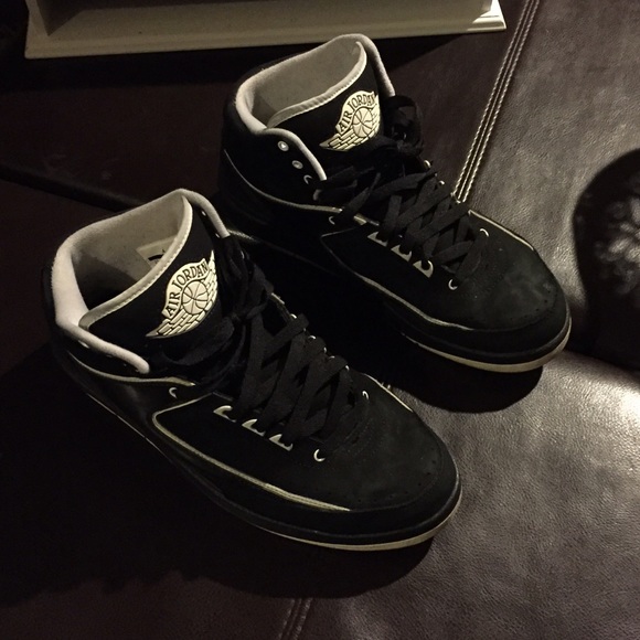 Jordan 2 Size 9.5 men