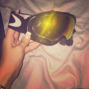 Oakley snowboarding goggles
