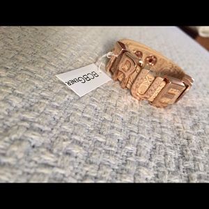 BCBG TRUE LOVE Bracelet