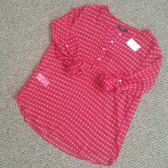 NWT Sheer MNG basics blouse