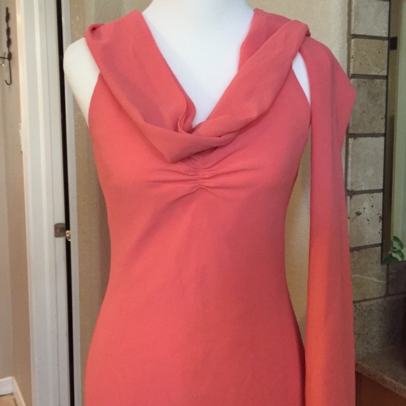 ❌SOLD OFFLINE❌Beautiful peach cocktail party dress - Picture 2 of 4