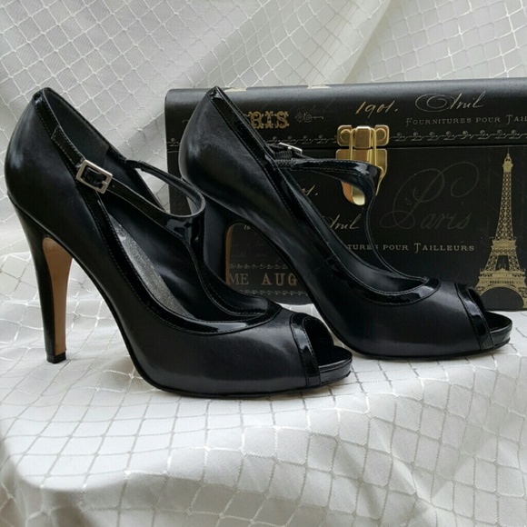 NINE WEST Peep Toe Mary Jane Pumps
