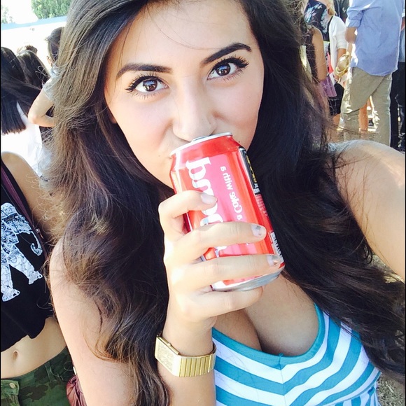 2 halter tops - Picture 3 of 4