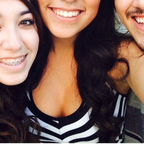 2 halter tops - Picture 4 of 4