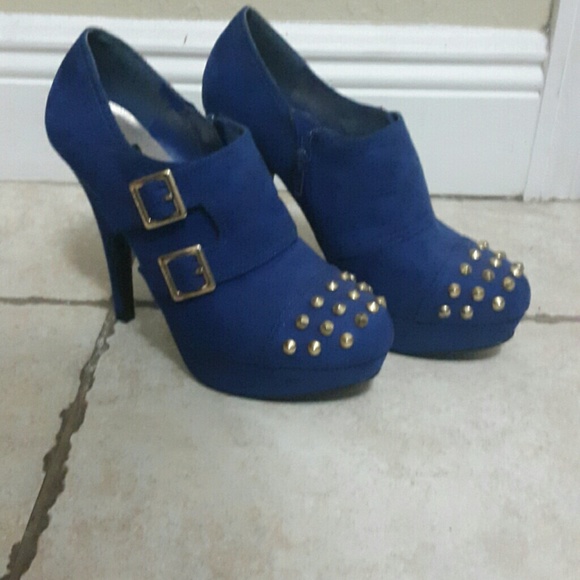 GUESS platforms ! - Picture 2 of 2