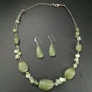Necklace and earring set