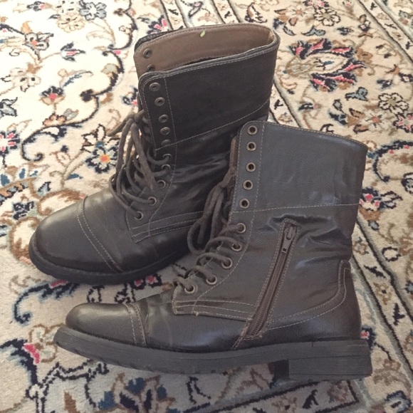 Brandy Melville Shoes - Brown combat boots!