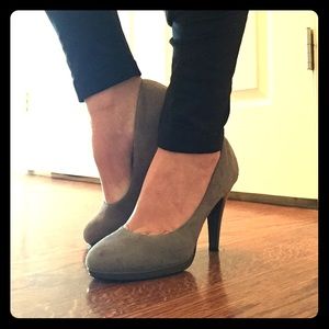 LOFT Grey Suede Pumps